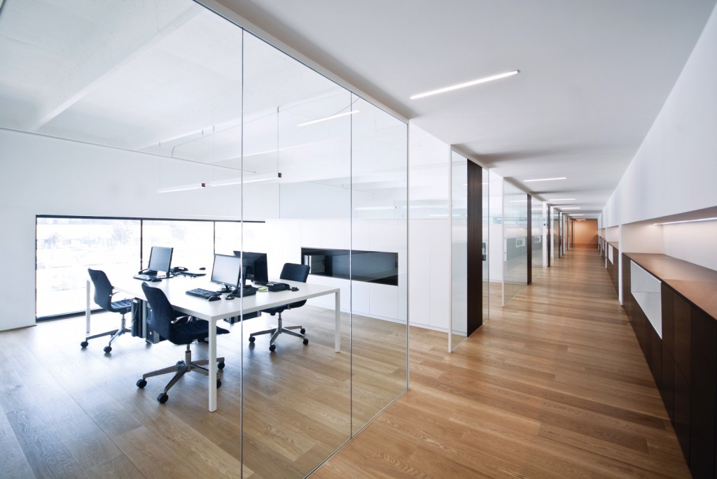 pareti-mobili-divisorie-in-vetro-mobili-ufficio-design-in-legno-vetrate-attrezzate-attrezzata-prezzi-padova-vicenza-treviso-veneto-COLDLINE-5