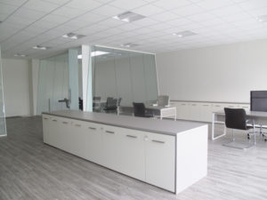 partition-wall-glass-office-partitions-sliding-doors-aluminium-interior-demountable-wooden-walls-internal-glazed-for-designer-GEOCARTA3